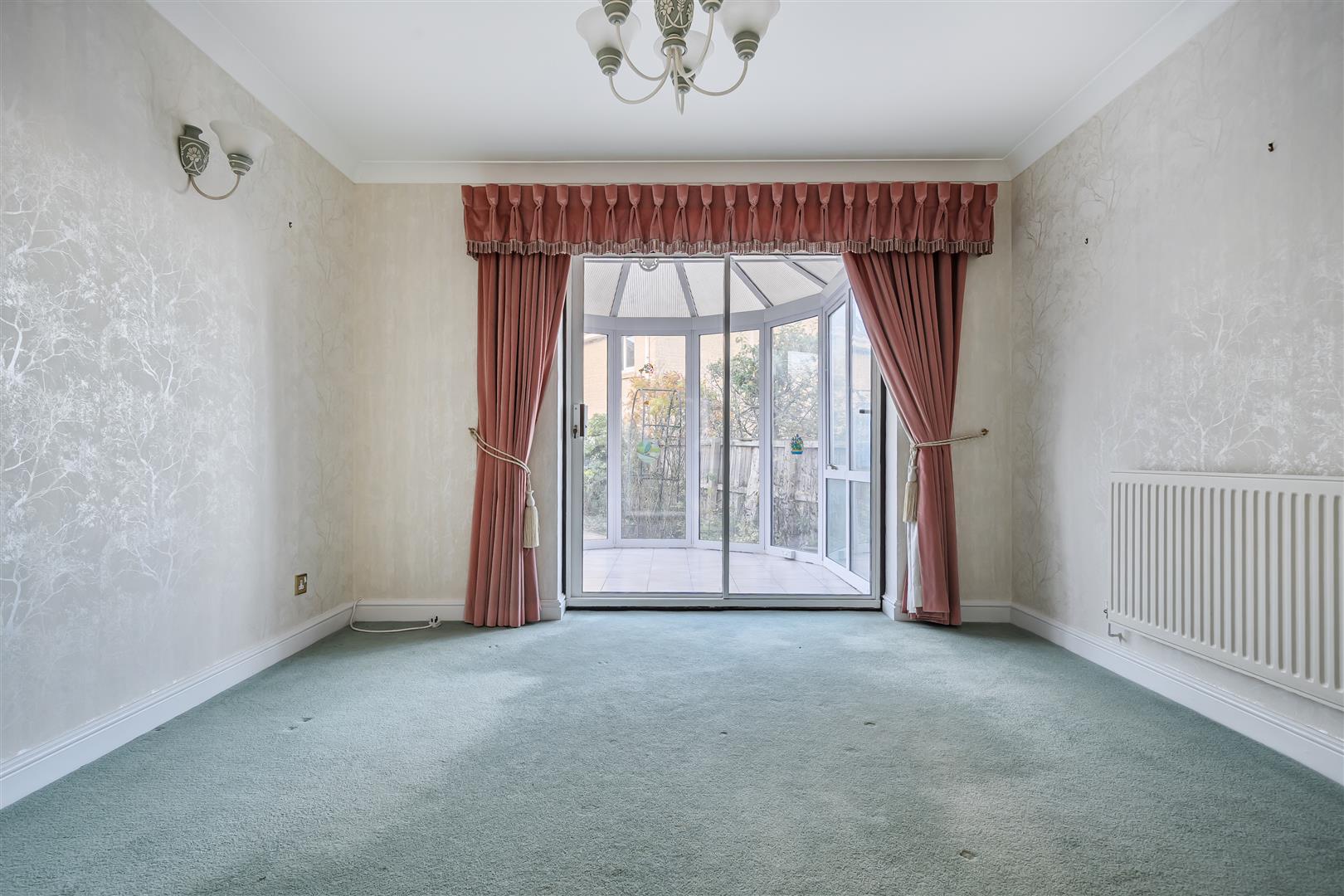 Sandes Close, Chippenham